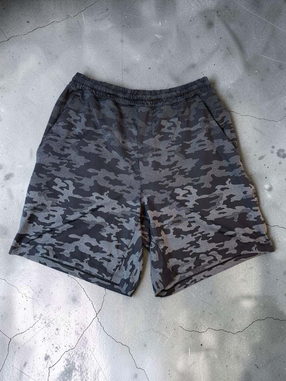 Lululemon Pace Breaker Lined Shorts 9" Black Camo